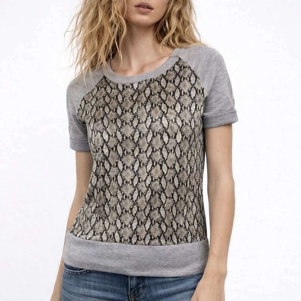 Storm Gray Snake Print Short Sleeve Sweater Knit Top Casual Womens Size 6 Women